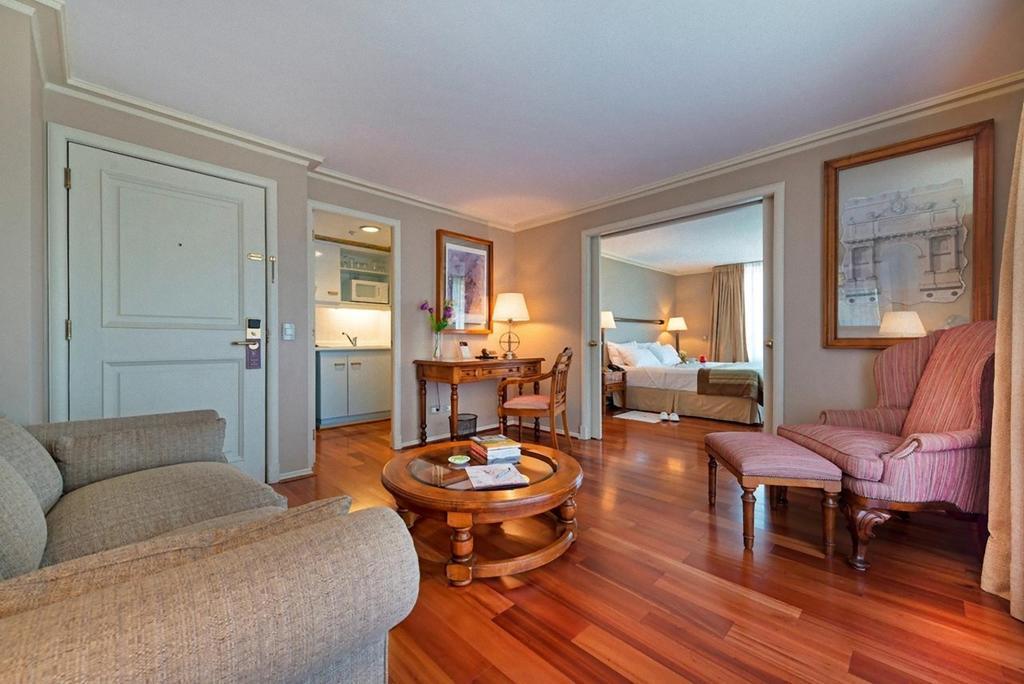 Hotel Vespucci Suites ซานติอาโก ภายนอก รูปภาพ